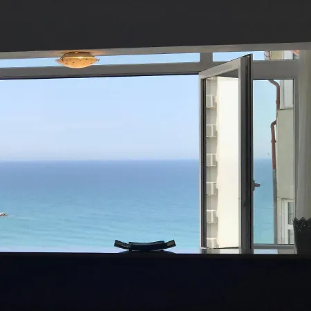 Apartament Plaja Modern Apartment